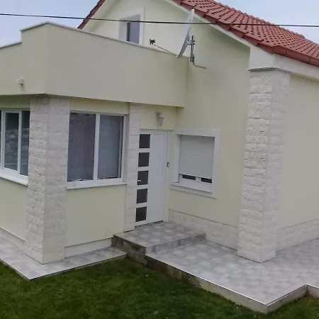 Kuca Marija-petra * Kaštela